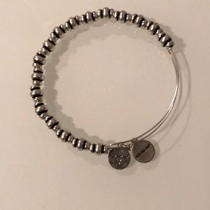 Alex & Anni Beaded Silver Bracelet